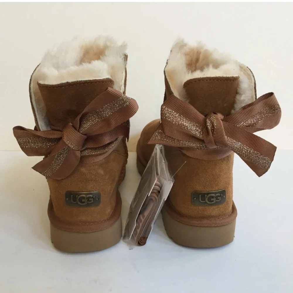UGG Bailey Bow Mini with exchangeable bows - Size 7 - Picture 1 of 5